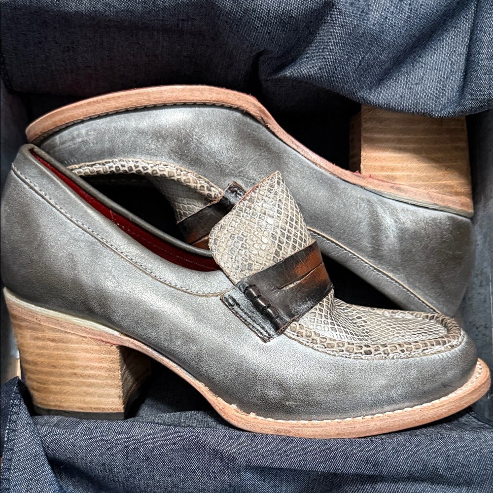 Freebird by Steven Chevrolet Gray and Brown Heeled Loafers